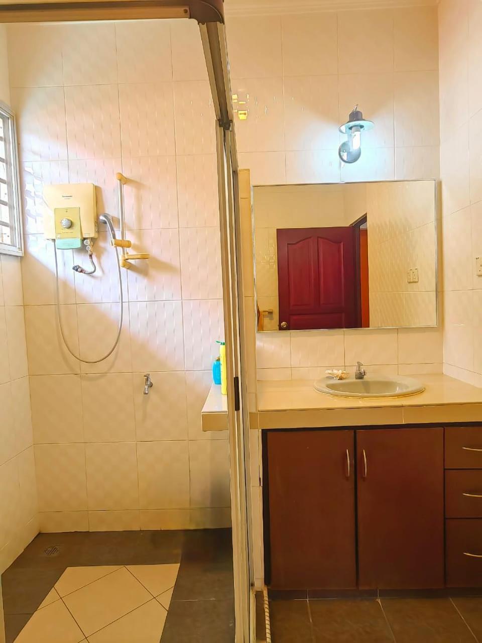 Aaronl Homestay Kota Kinabalu Eksteriør billede